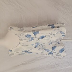 Unbranded Size M White w/ Blue Floral Tiered / Layered-Look Tank Sleeveless Top